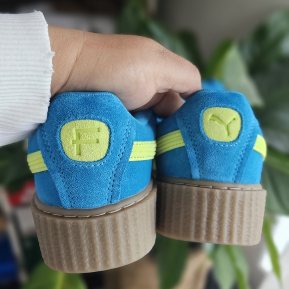 NWOT Puma 8.5  Blue and Neon Green Sneakers - Picture 5 of 9